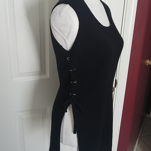 Mia Kaye Sweaters - Lace Up Tunic Length Sleeveless Sweater  Medium